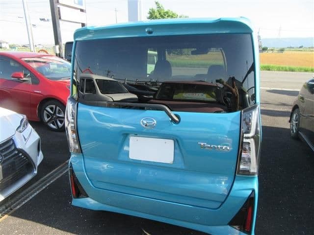 Car thumbnail 4