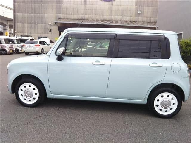 Car thumbnail 4