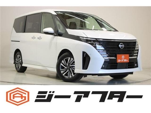 NISSAN