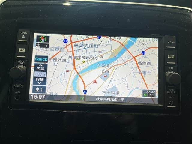 Car thumbnail 4