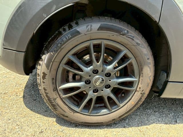 Car thumbnail 2