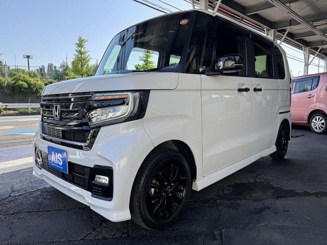 Car image 1
