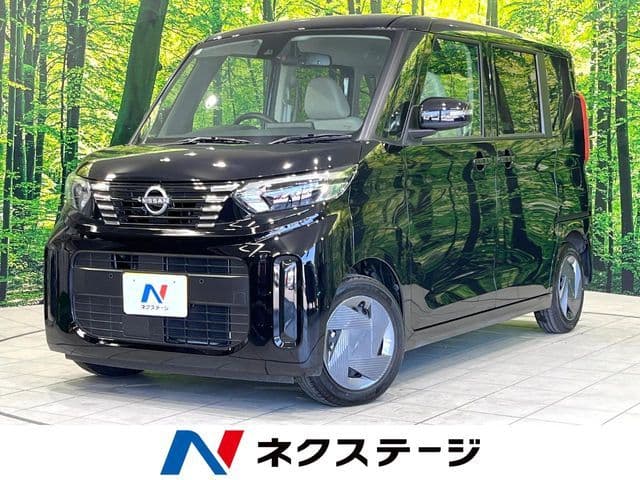 NISSAN