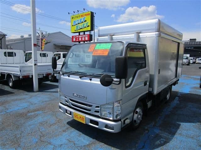 ISUZU