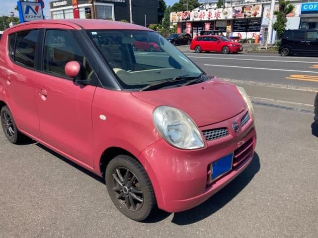 NISSAN