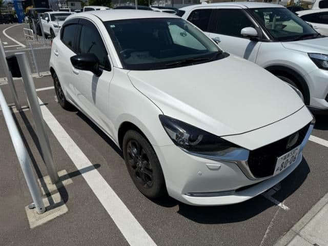Car thumbnail 4