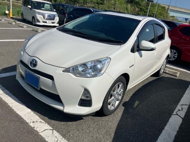 Car image 1