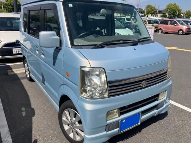 SUZUKI