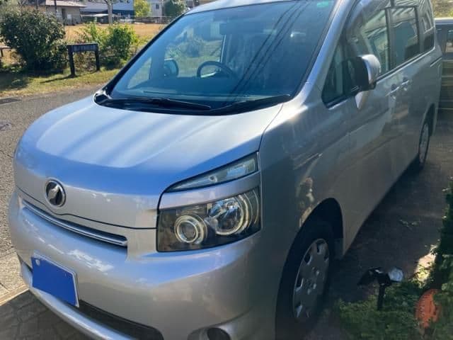Car thumbnail 3