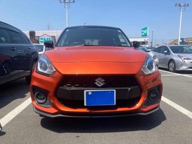 Car image 1