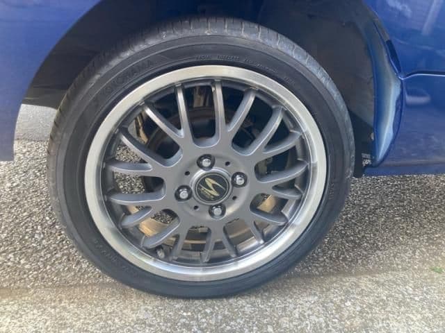 Car thumbnail 4