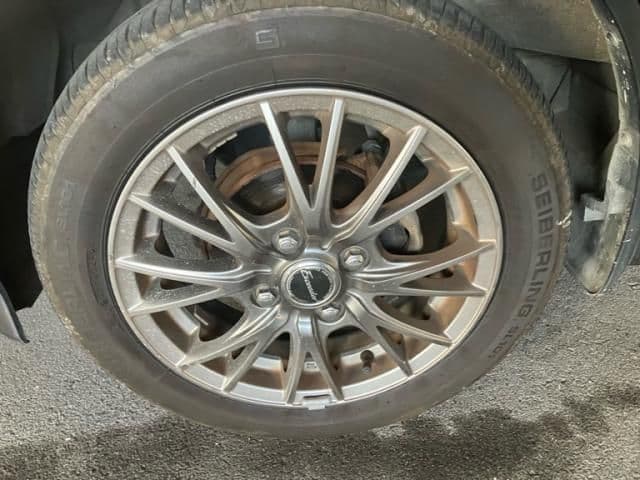 Car thumbnail 3