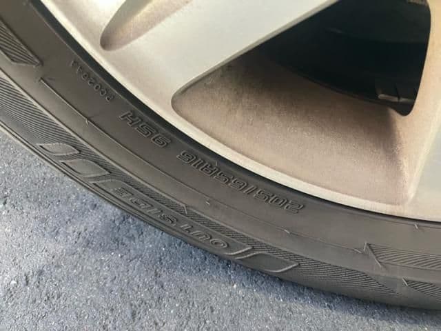 Car thumbnail 4