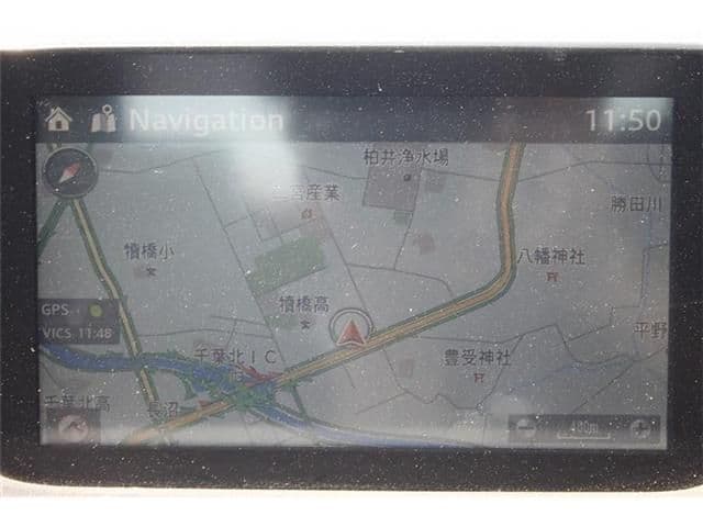 Car thumbnail 3