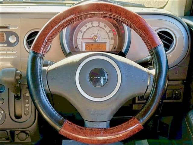Car thumbnail 4