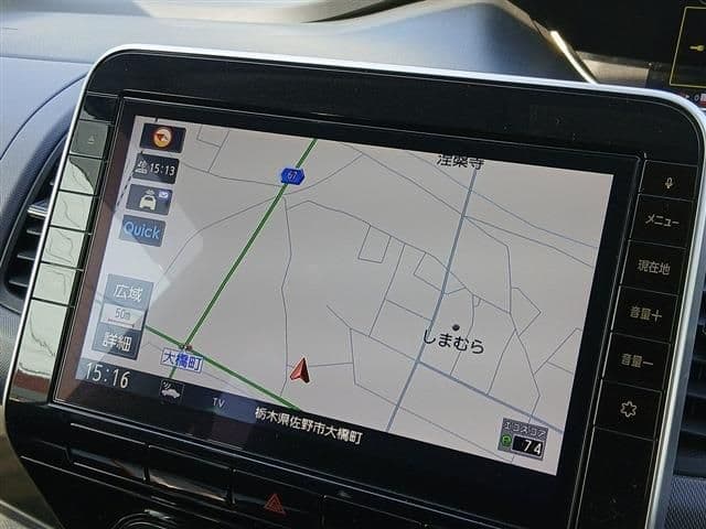 Car thumbnail 3