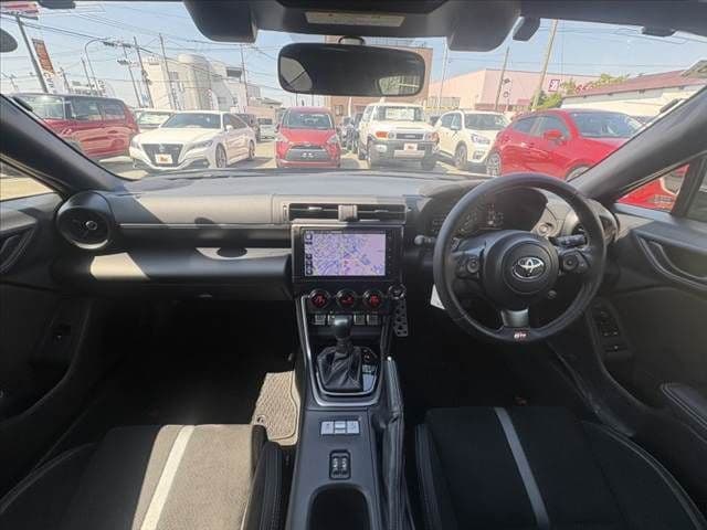 Car thumbnail 2