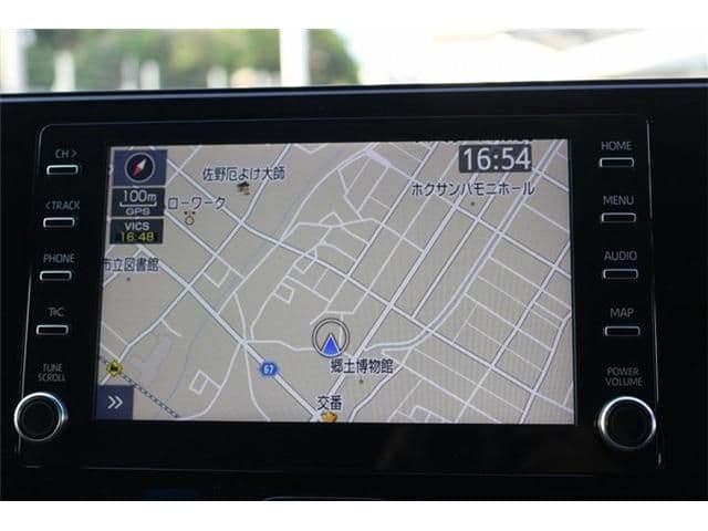 Car thumbnail 3