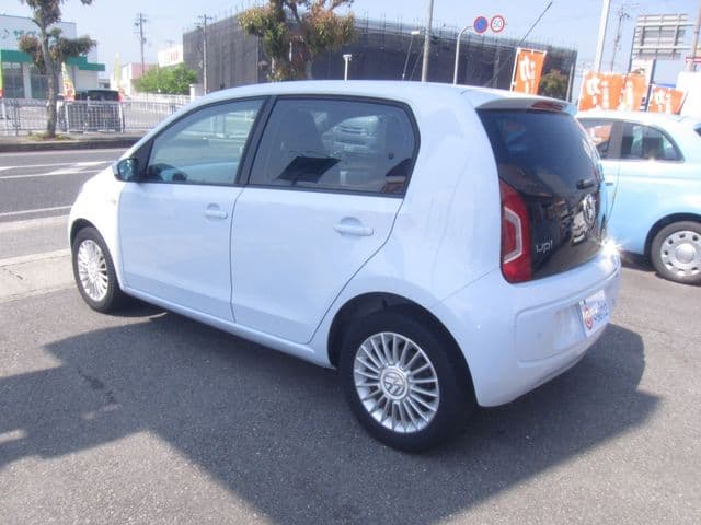 Car thumbnail 4