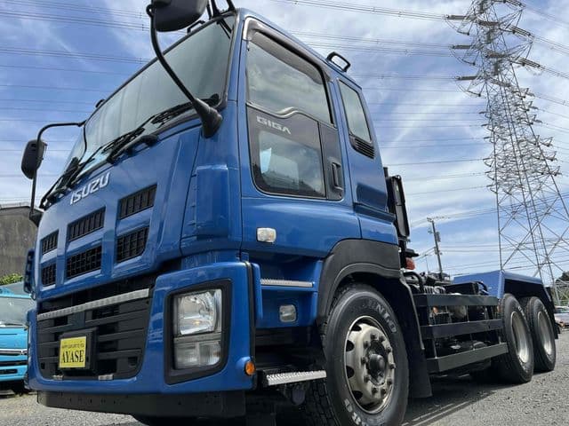 ISUZU