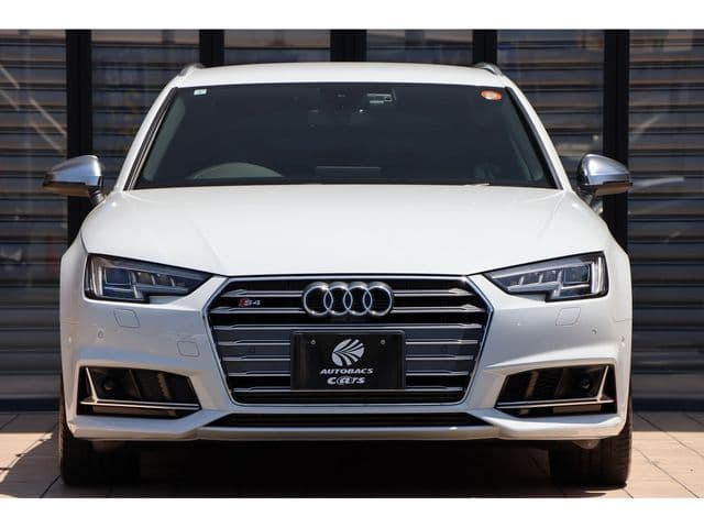 Car thumbnail 4