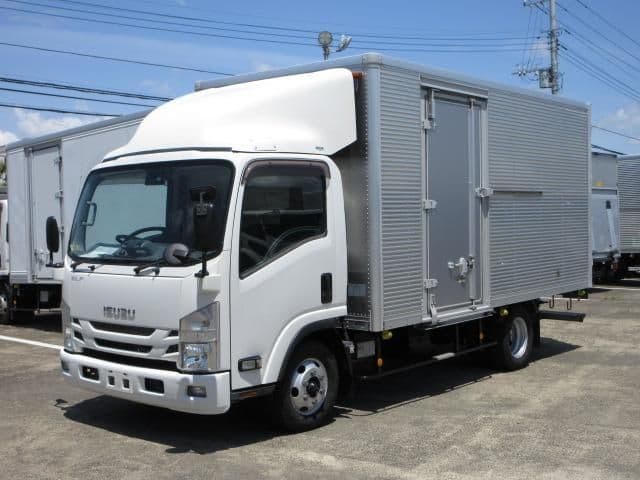 ISUZU