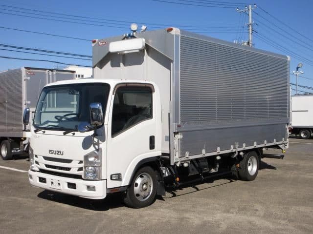 ISUZU
