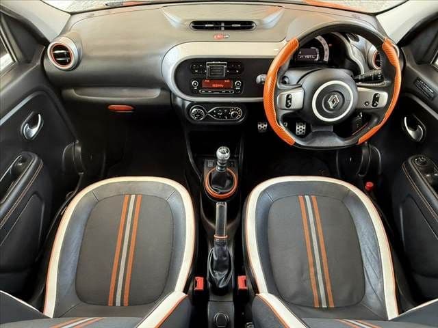 Car thumbnail 2