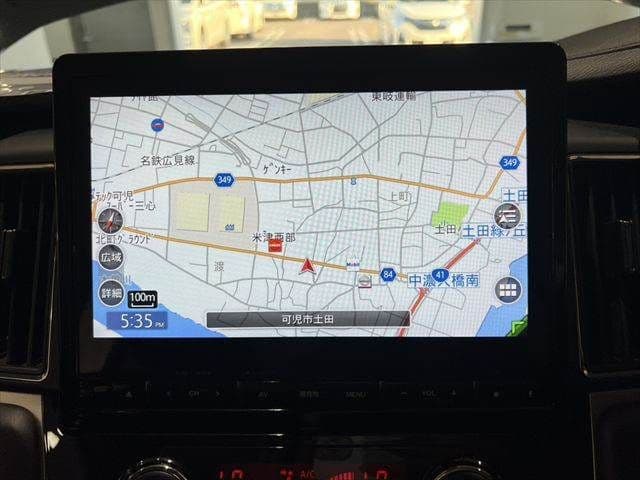 Car thumbnail 4