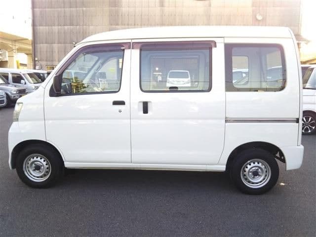 Car thumbnail 4