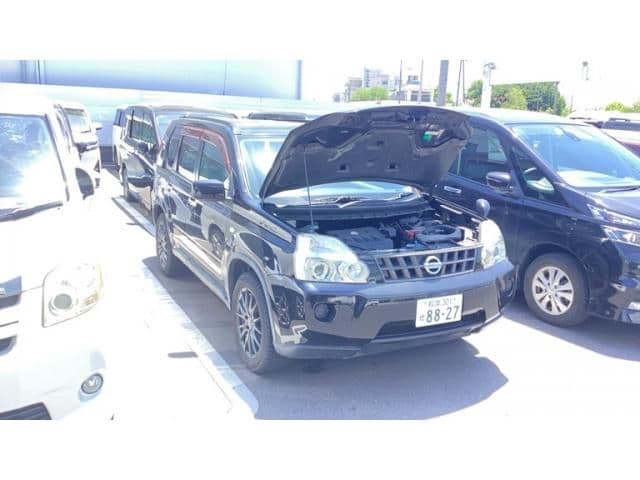 NISSAN