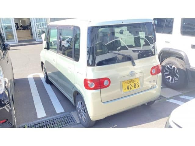 Car thumbnail 2