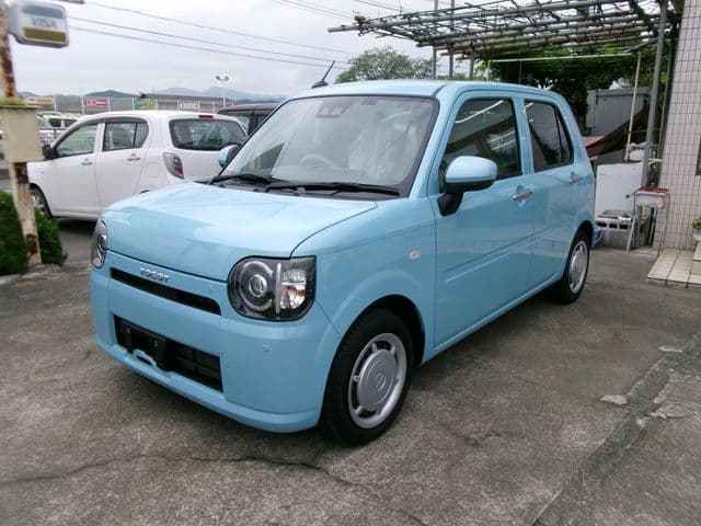 Car thumbnail 3