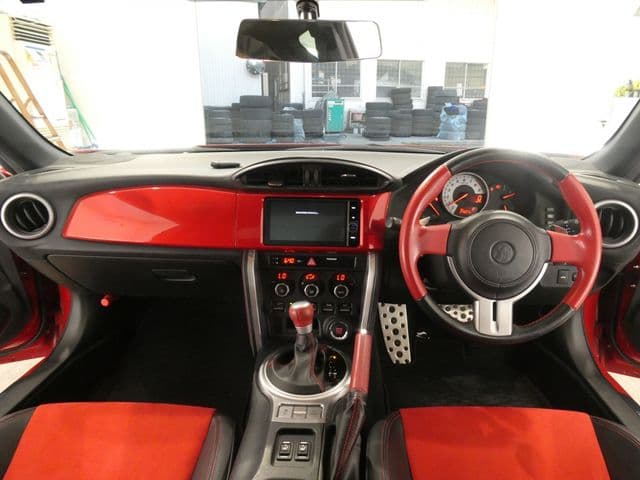 Car thumbnail 3