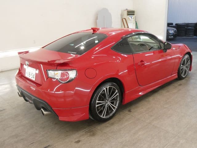 Car thumbnail 4