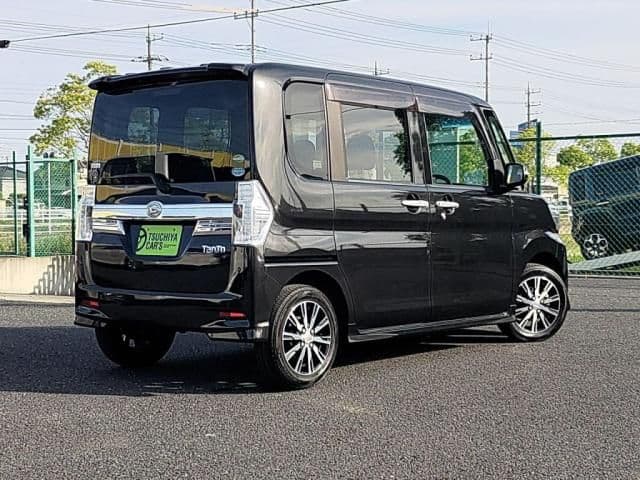 Car thumbnail 2