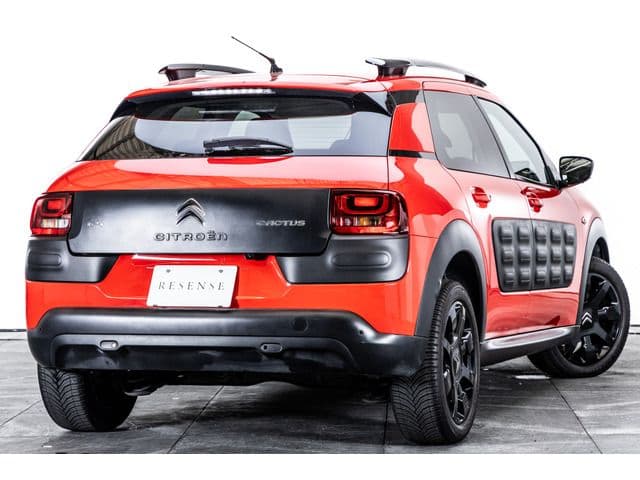 Car thumbnail 3