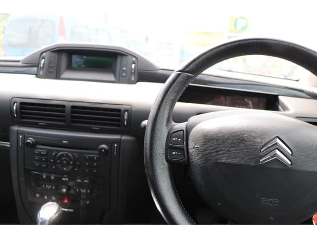 Car thumbnail 4
