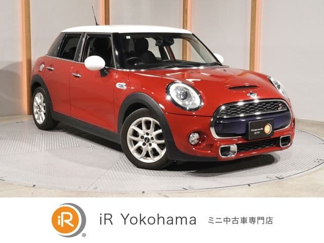 Car image 1