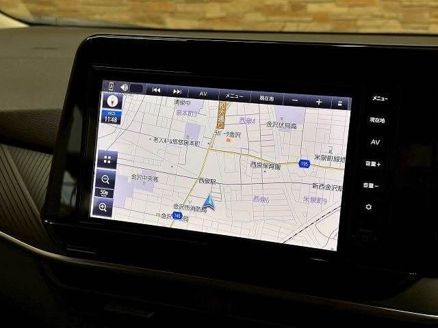 Car thumbnail 3