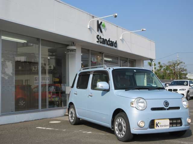 Car thumbnail 4