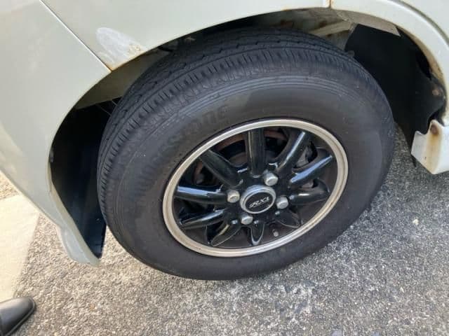 Car thumbnail 3
