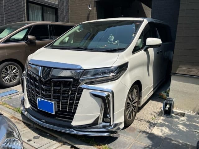 Car image 1
