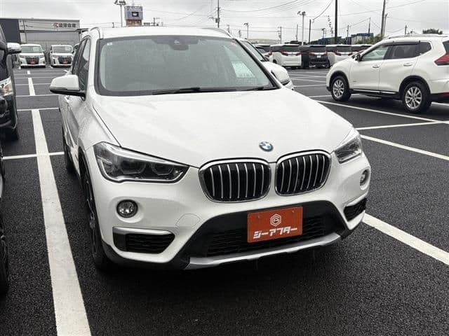 Car image 1