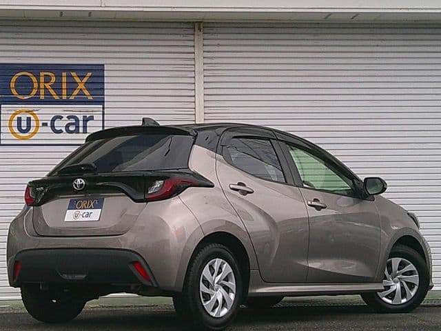 Car thumbnail 3