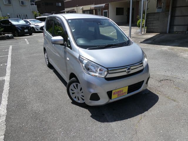 NISSAN