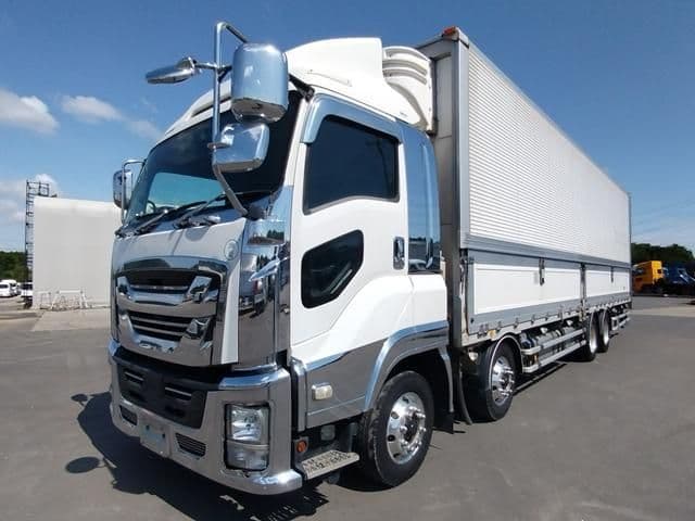 ISUZU