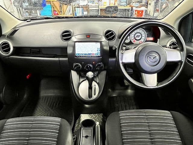 Car thumbnail 2