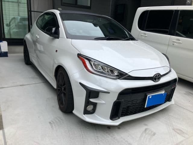 Car thumbnail 3