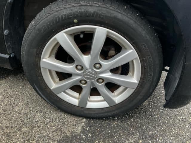 Car thumbnail 3